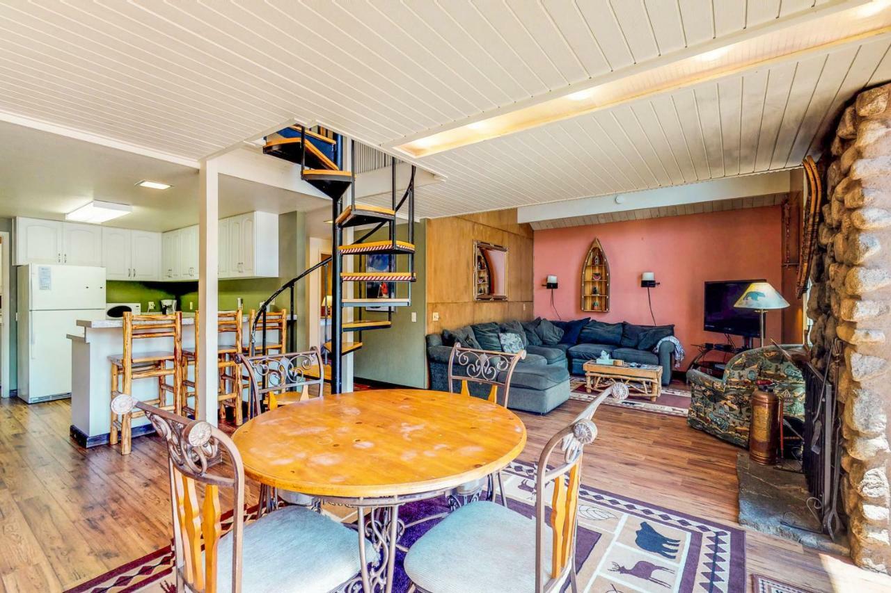 Вилла Waterfront Apres' Ski Cabin Саус Лэйк Тахо Экстерьер фото