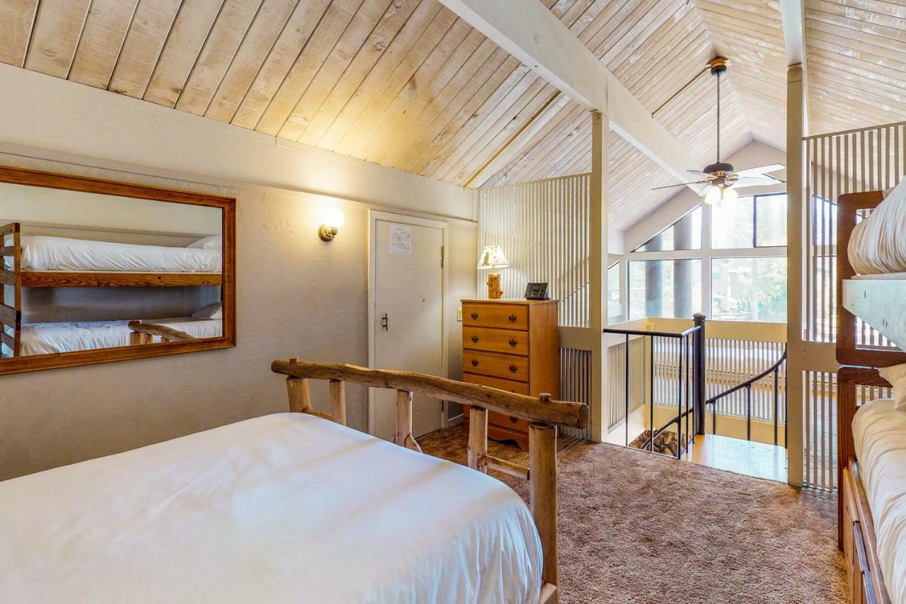 Вилла Waterfront Apres' Ski Cabin Саус Лэйк Тахо Экстерьер фото