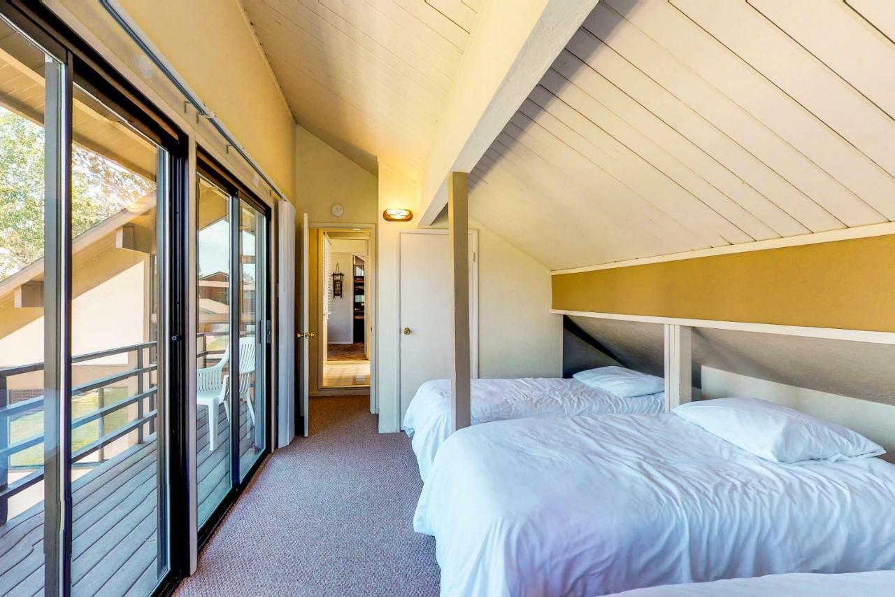 Вилла Waterfront Apres' Ski Cabin Саус Лэйк Тахо Экстерьер фото